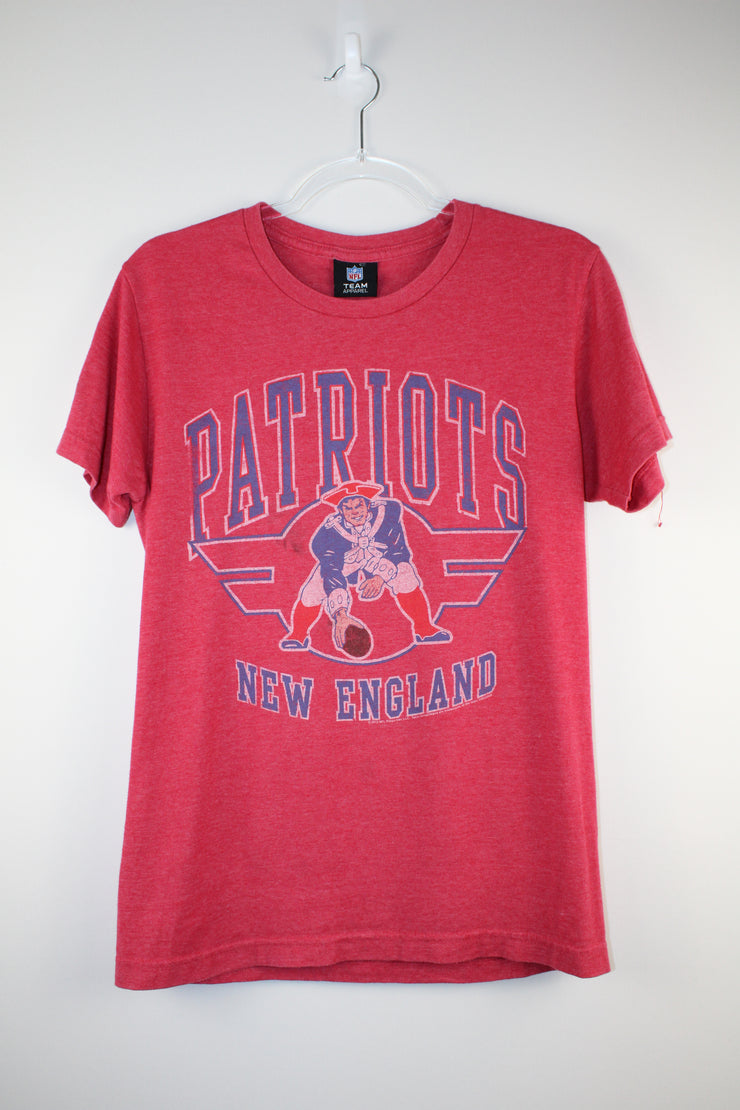 Retro NFL Patriots New England Womens Red T-Shirt (S)
